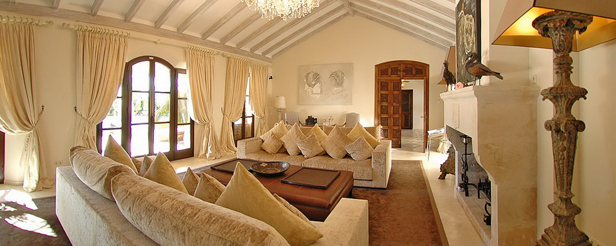 miami-styled-contemporary-villa-los-monteros-marbella
